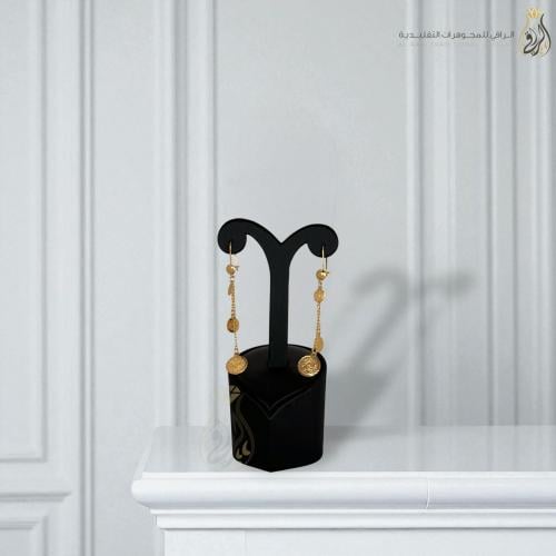 أقراط السلاسل والعملات بديل الذهب