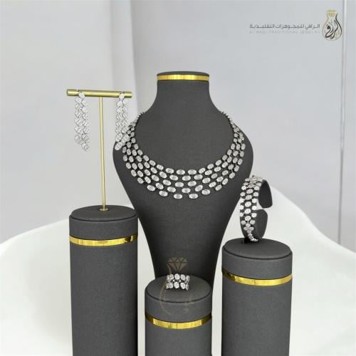 طقم نقاء البريق