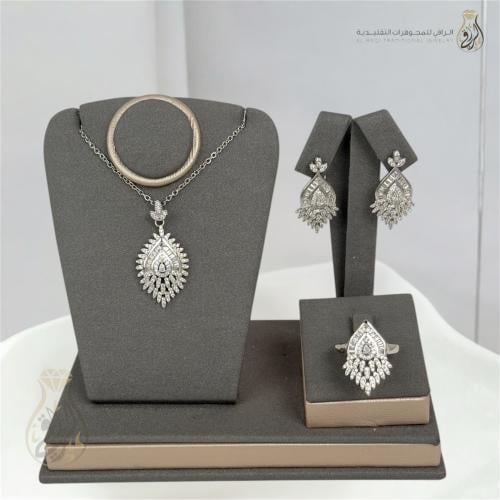 طقم زركون ناعم صدف