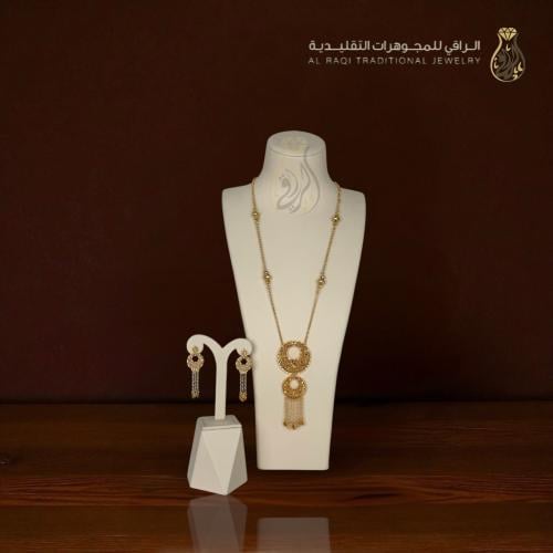 عقد الدائرة التراثي