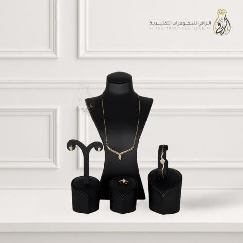 طقم زخرفي بفصوص