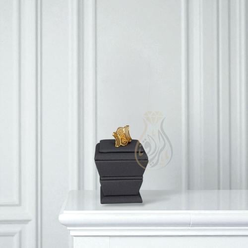 خاتم ذهبي تقليدي مزخرف فاخر