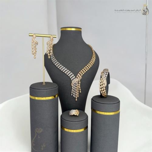 طقم خطوط ذهبية