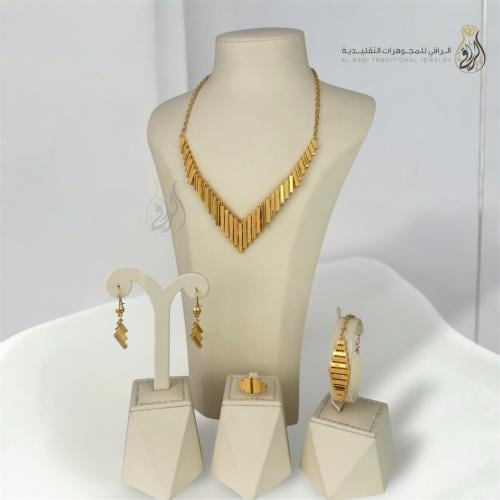 طقم وهج القمم