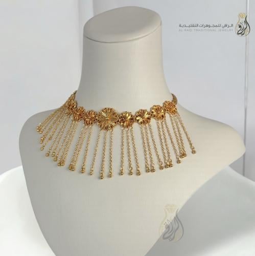مخنق زهور الشموخ