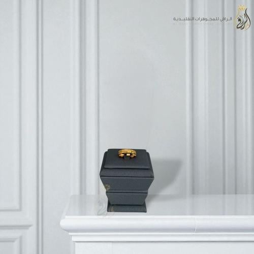 خاتم بتصميم متداخل أنيق