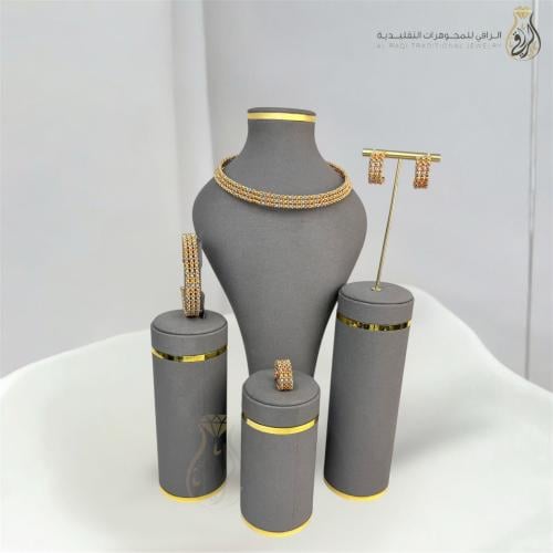 طقم الجواهر الملكي