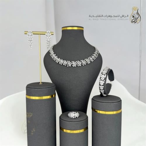 فخامة الزهر المتلألئ