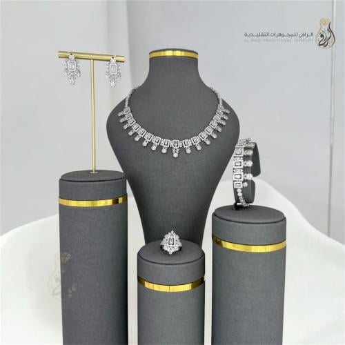 طقم أميرة البريق
