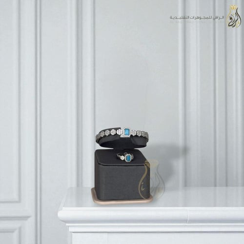 أسوارة وخاتم زمرد فخم