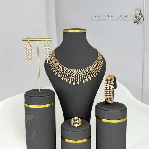 تاج الألماس الذهبي