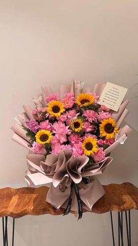 باقة شمس الورود