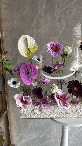 ستاند سلمى بالورد الصناعي