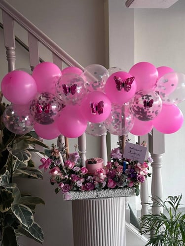 ستاند غيمة التخرج مع الكيك الكوري