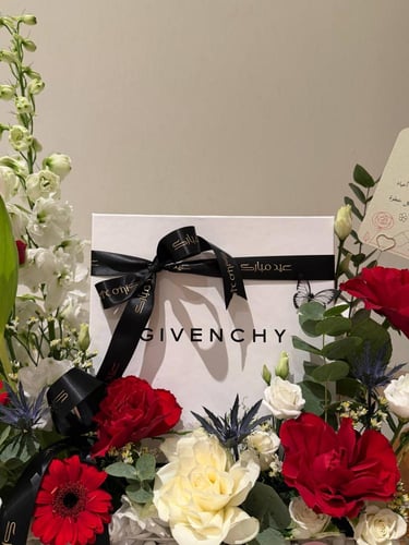 تنسيق ستاند شماغ جيفنشي