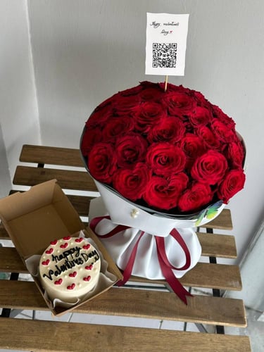 باقة الفلنتاين مع الكيك الكوري