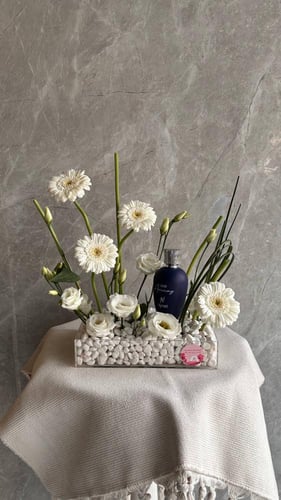 تنسيق عطر آمناي عود AMNAY OUD