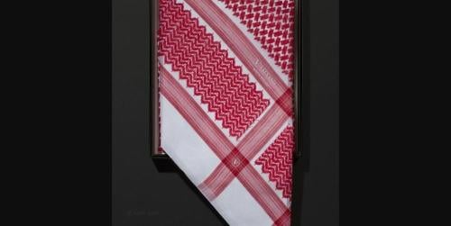 شماغ فاليانو كلاسيك احمر 2023