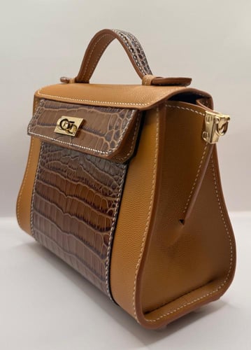 Audrey Hepburn mini- Togo Gold