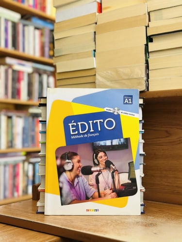 Edito methode de Francis nivieau a 1 student book...