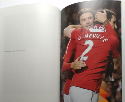 DAVID BECKHAM . hardcover . 285 page .