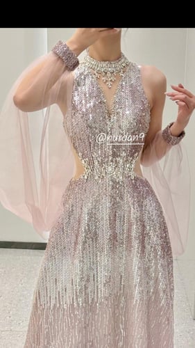 فستان راقي وفخم