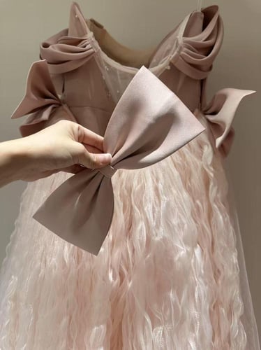 فستان بقماش فخم