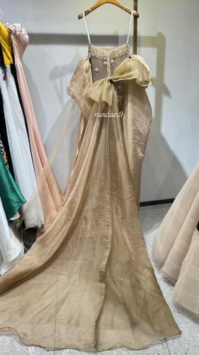 فستان ملكي مطرز