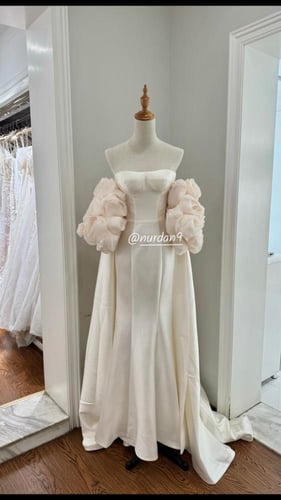 فستان الورد