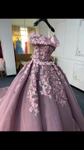 فستان ملكه فخم