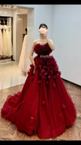 فستان بورود حمراء