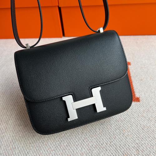 Constance 18 epsom black With PHW