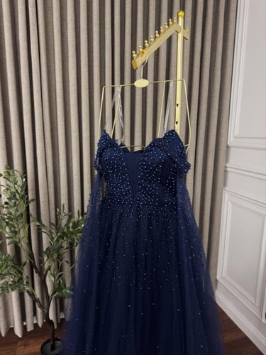 فستان تل دبل كلوش تطريز لول