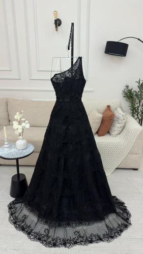 فستان تل مطرز