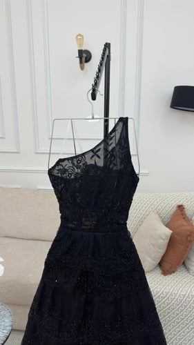 فستان تل مطرز