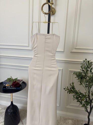 فستان باربي بورد مطرز