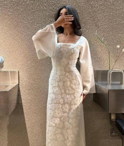 فستان ابيض مورد