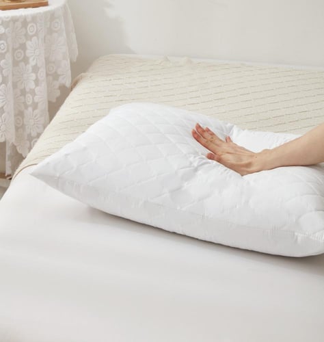 مخدة مايكرفايبر