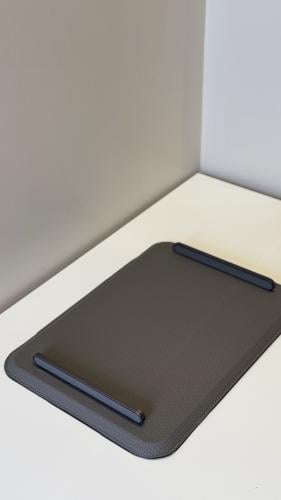 Serving tray