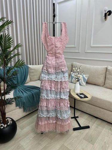 فستان ميانه