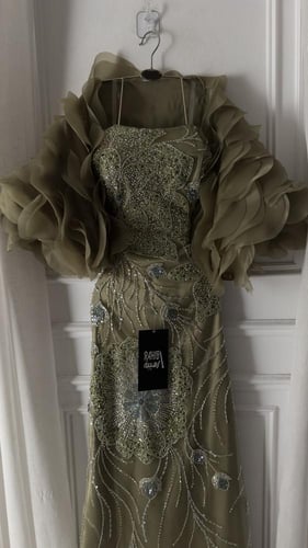 فستان تشيري