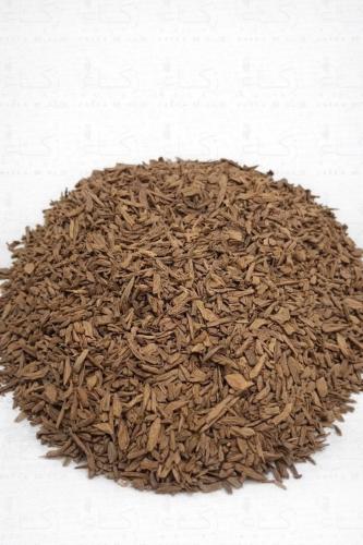 Natural Mooraki oud with pistachio and Daqeeq