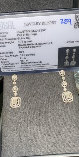 حلق ذهب أبيض والماس