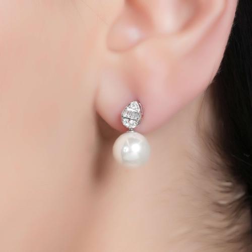 حلق ذهب ابيض والماس