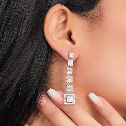 عقد وحلق ذهب ابيض والماس