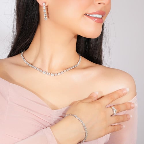 طقم ذهب ابيض والماس