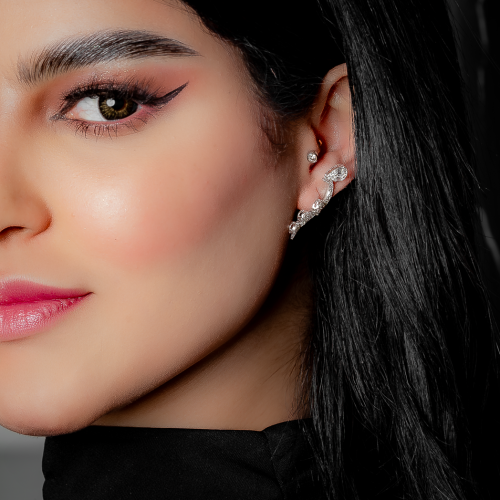 حلق ذهب ابيض و الماس