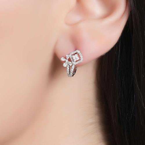 حلق ذهب ابيض والماس