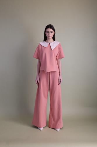Tracksuit made of heavy comfortable stretch cotton fabric with embroidered collar