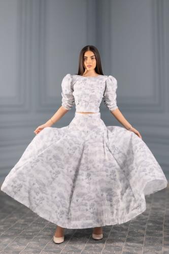 قطعتين من خامة الجورجيت الخفيف برسومات طبيعة واشجا...